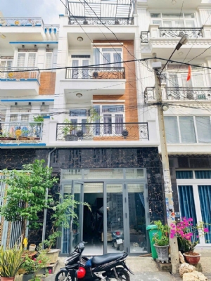 Bán nhà tl47 quận 12 đường 8m kdc vip